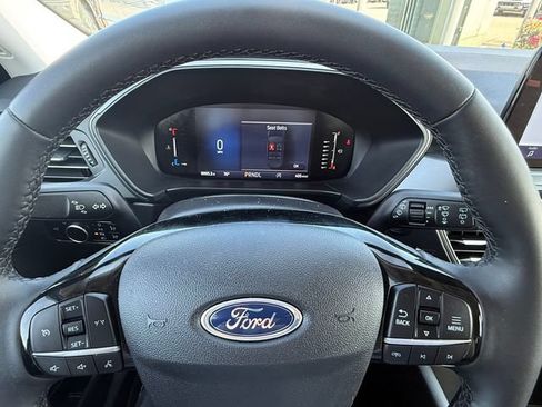 Certified 2024 Ford Escape Active AWD/4WD image 18