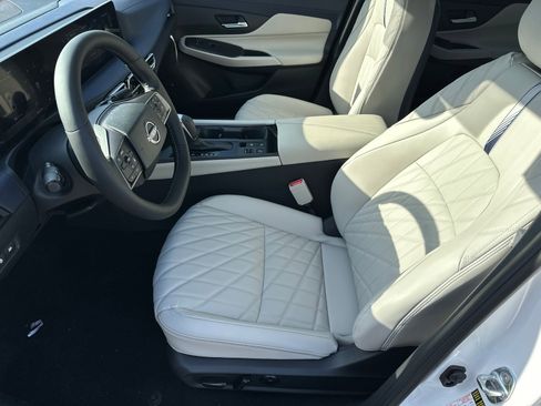 New 2026 Nissan Sentra SL w/ Floor Mat Package image 9