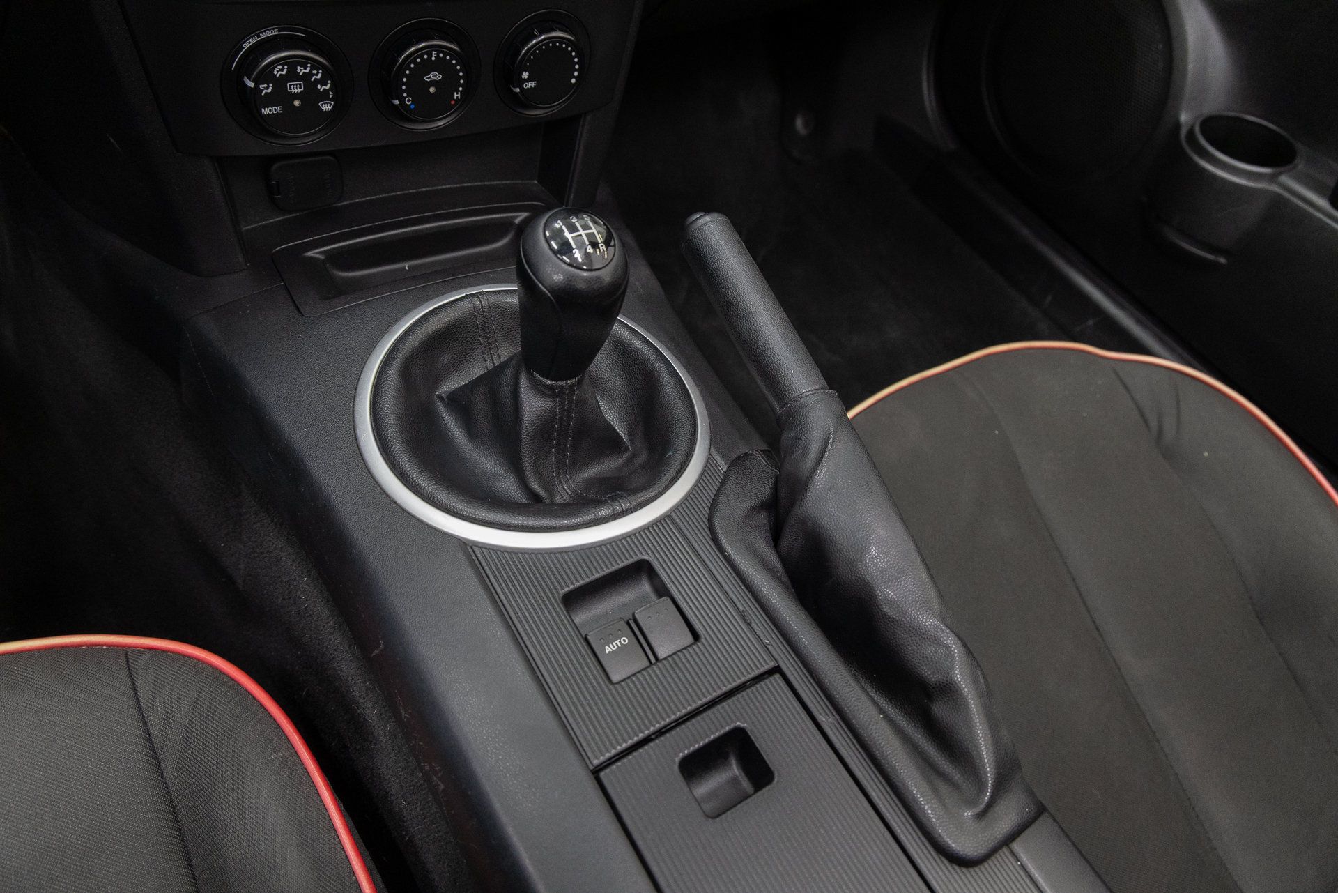 Used 2007 MAZDA MX-5 Miata SV RWD image 18