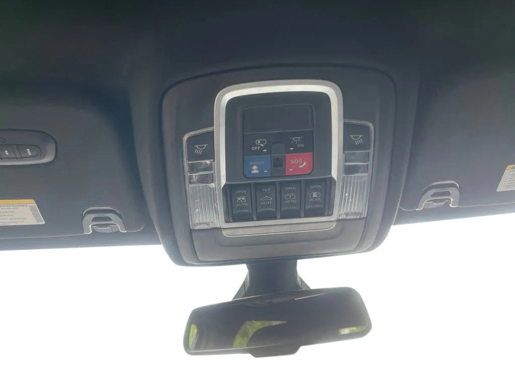 Used 2020 RAM 1500 Sport w/ Leather & Sound Group AWD/4WD image 32