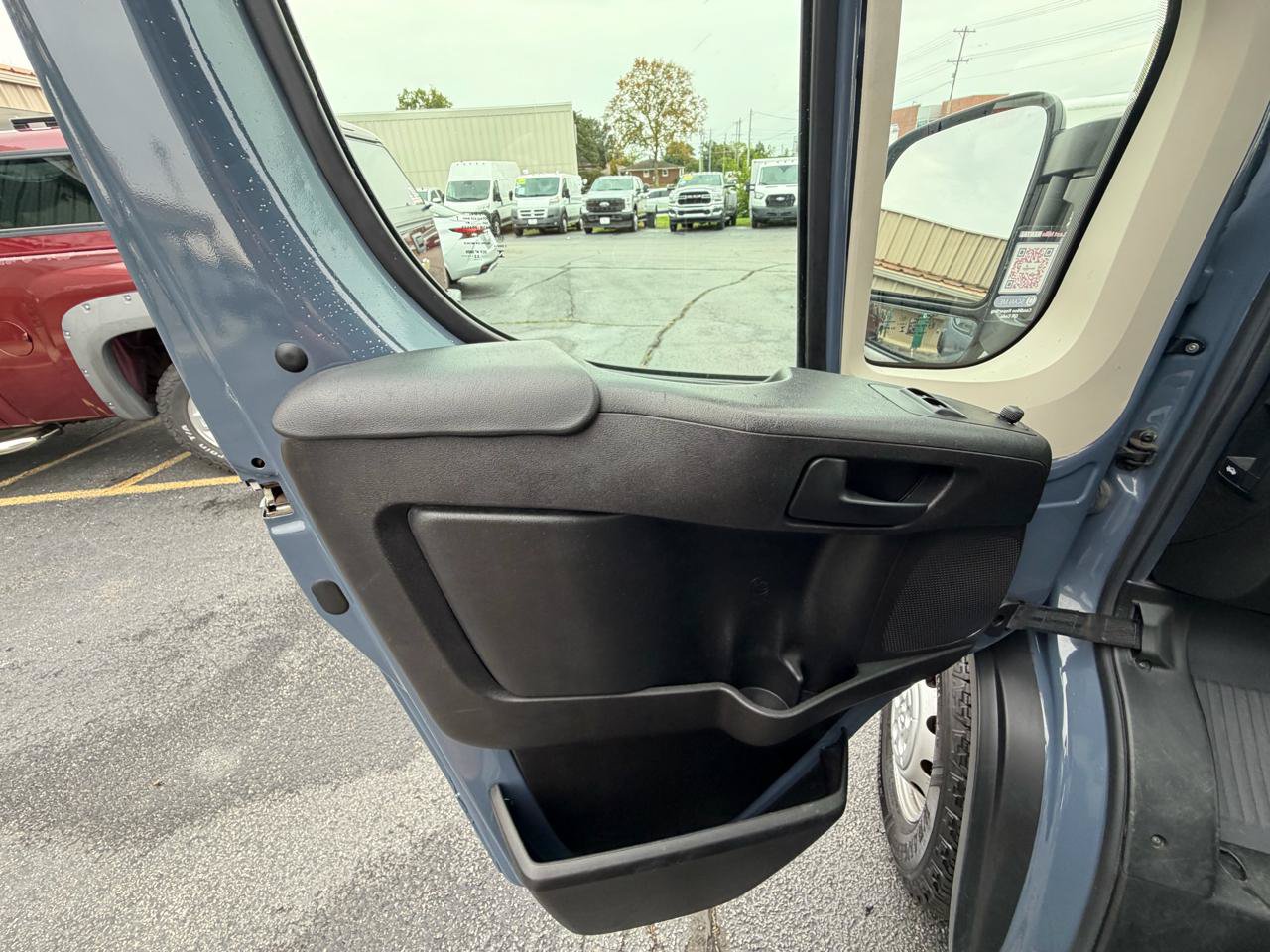 Used 2022 RAM ProMaster 3500 w/ Fleet Safety Group FWD image 9