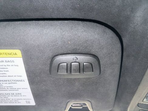 Used 2020 Lincoln Continental Black Label w/ Rear Seat Amenities Package image 26