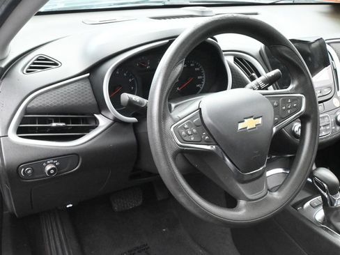 Used 2024 Chevrolet Malibu LT FWD image 15