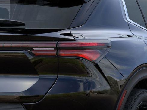 New 2026 Chevrolet Equinox EV LT image 11