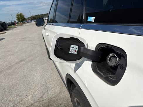 Used 2021 Lincoln Aviator Reserve w/ Equipment Group 202A AWD/4WD image 8