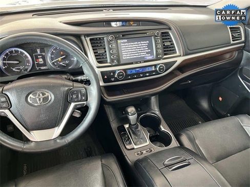 Used 2016 Toyota Highlander Limited image 13