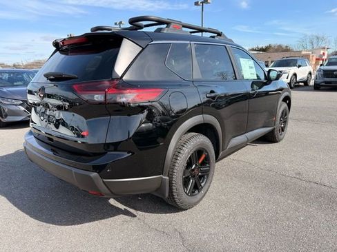 New 2026 Nissan Rogue SV image 5