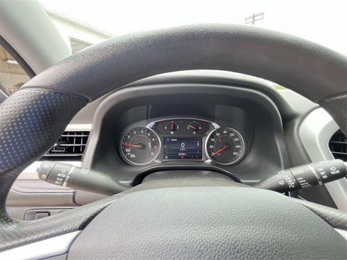 Used 2023 GMC Acadia SLE w/ Driver Convenience Package image 15