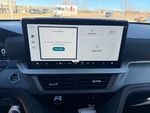 Used 2025 Ford Explorer ST-Line w/ ST-Line Street Pack image 19