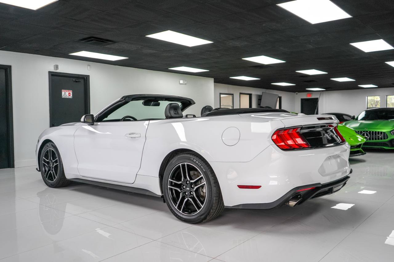 Used 2023 Ford Mustang Premium RWD image 4