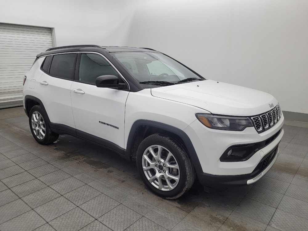 Used 2025 Jeep Compass Limited AWD/4WD image 11