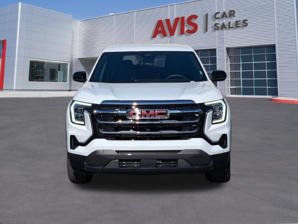 Used 2026 GMC Terrain Elevation FWD image 2