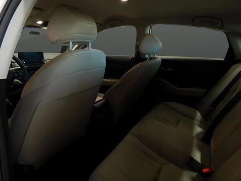 Used 2025 Honda Accord LX image 18