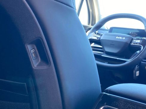 New 2026 Kia Sorento S w/ S Panoramic Sunroof Package image 24