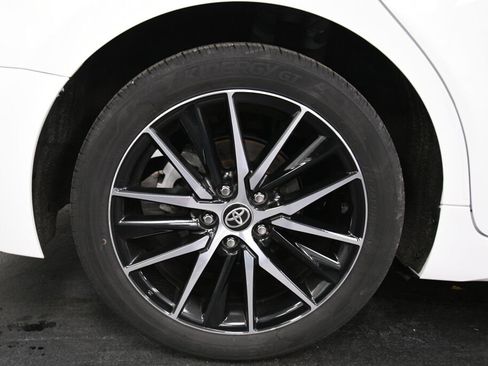 Certified 2024 Toyota Camry SE image 29