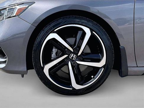 Used 2020 Honda Accord Sport image 10