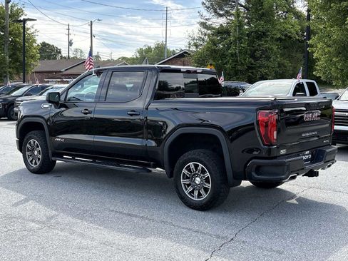 Used 2024 GMC Sierra 1500 AT4 w/ Technology Package AWD/4WD image 8