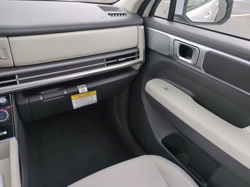 New 2026 Hyundai Santa Fe SE image 15