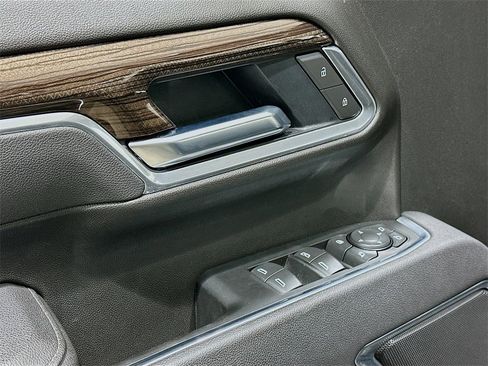 Used 2025 Chevrolet Silverado 2500 LT w/ Trail Boss Package image 18