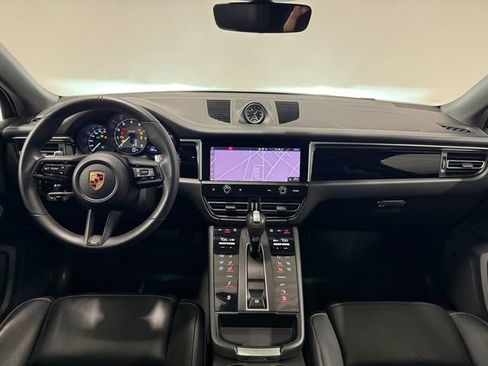 Certified 2024 Porsche Macan S AWD/4WD image 16