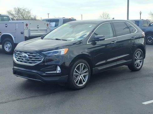 Certified 2024 Ford Edge Titanium w/ Equipment Group 301A image 3