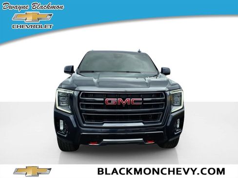 Used 2023 GMC Yukon AT4 w/ Technology Package AWD/4WD image 8