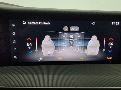 Used 2025 Nissan Murano SV AWD/4WD image 19
