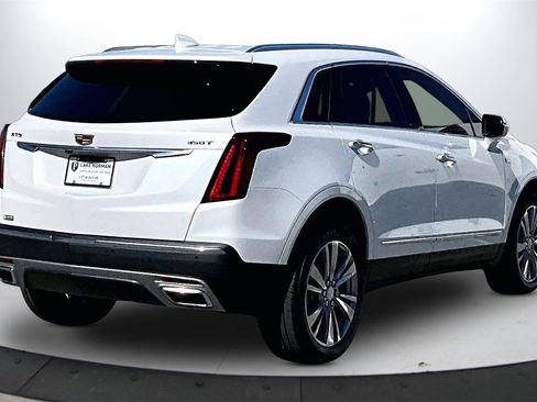 Used 2024 Cadillac XT5 Premium Luxury image 9