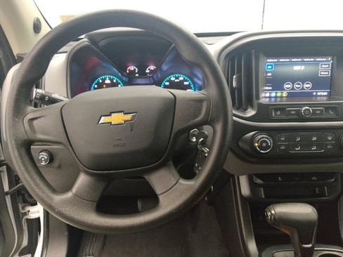 Used 2019 Chevrolet Colorado W/T RWD image 22