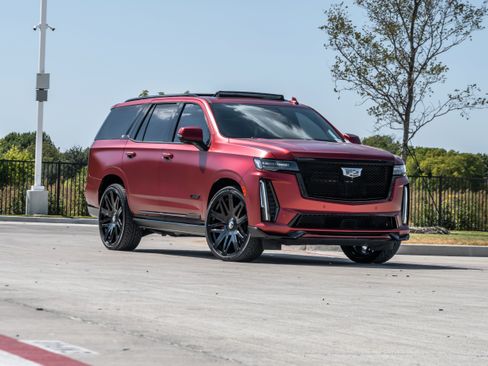 Used 2024 Cadillac Escalade V w/ LPO, ONYX Package AWD/4WD image 2