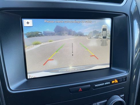 Used 2018 Ford Explorer XLT w/ Equipment Group 201A AWD/4WD image 22