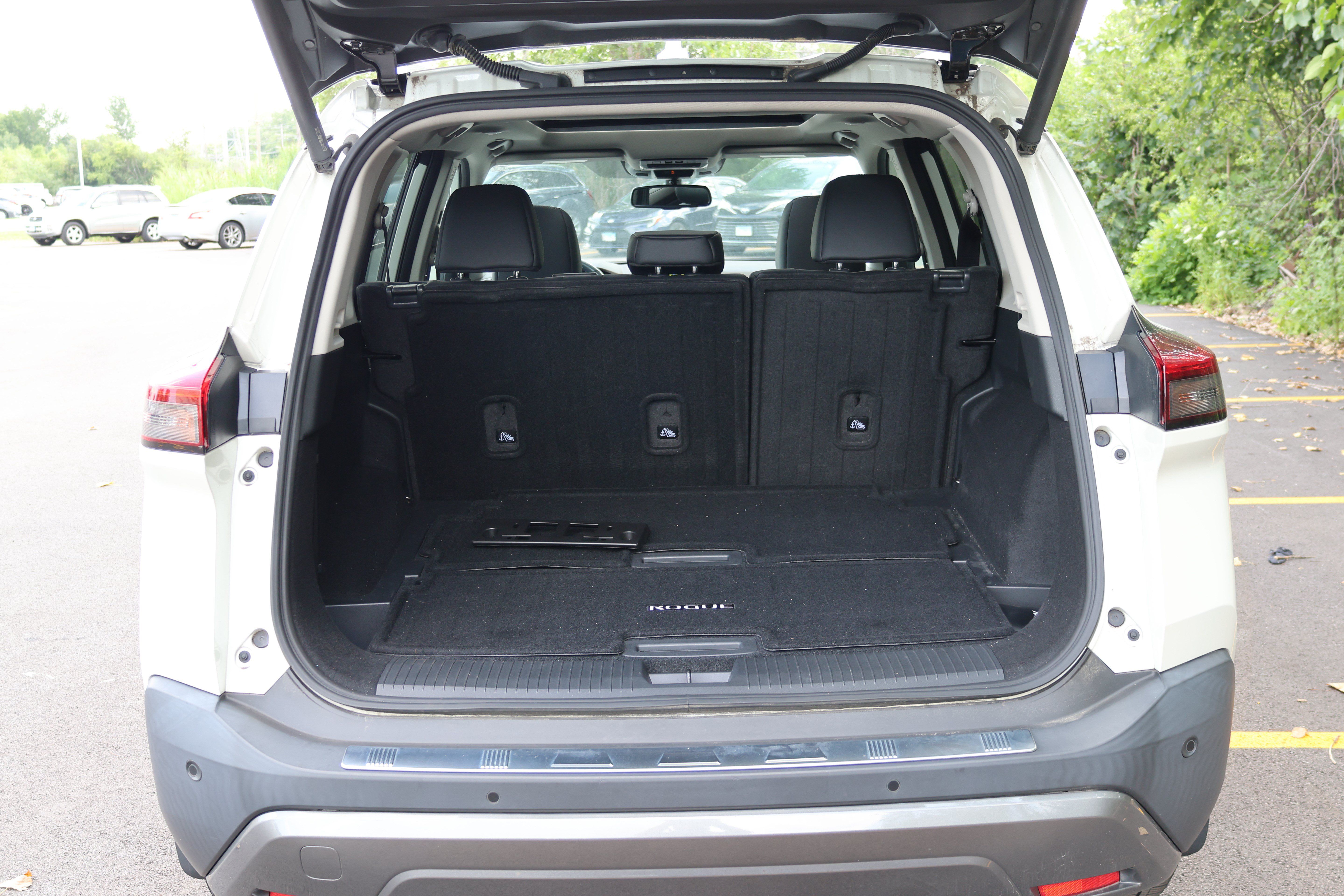 Used 2023 Nissan Rogue SL w/ SL Premium Package AWD/4WD image 7