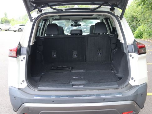 Used 2023 Nissan Rogue SL w/ SL Premium Package AWD/4WD image 7