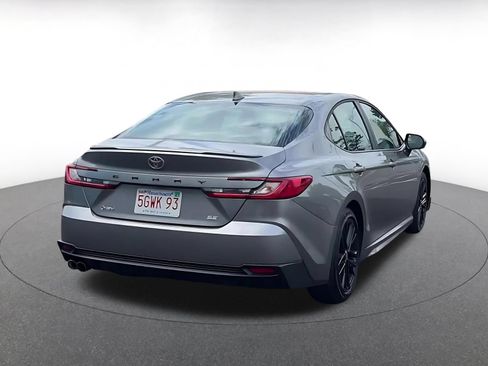 Used 2025 Toyota Camry SE FWD image 14