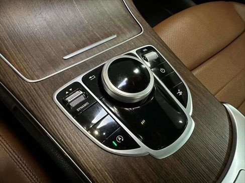 Used 2019 Mercedes-Benz C 300 4MATIC image 31