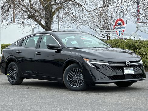 New 2026 Nissan Sentra SV image 2