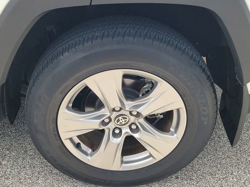 Used 2024 Toyota RAV4 XLE w/ Convenience Package FWD image 8