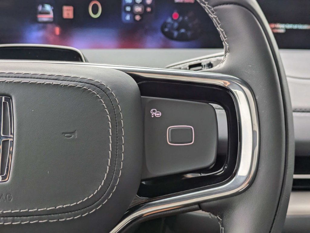 New 2027 Lincoln Navigator Reserve w/ Jet Appearance Package RWD image 30