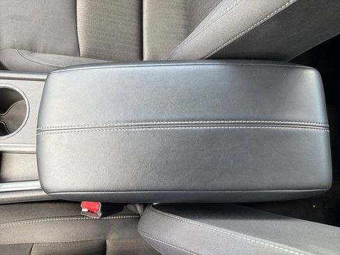 Used 2025 Nissan Altima 2.5 SV FWD image 21