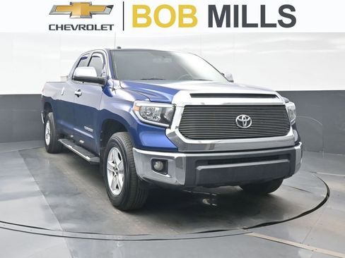 Used 2015 Toyota Tundra SR5 w/ SR5 Upgrade Package RWD image 1