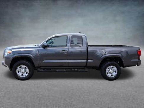 Used 2023 Toyota Tacoma SR w/ SR Convenience Package AWD/4WD image 4