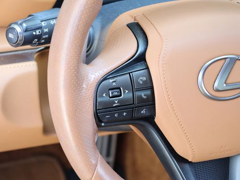 Used 2019 Lexus LC 500 Coupe w/ Performance Package RWD image 18