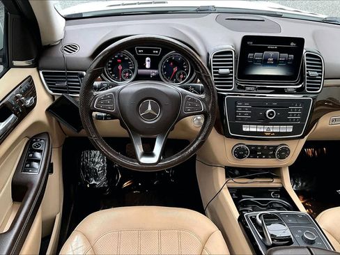 Used 2017 Mercedes-Benz GLE 350 4MATIC image 6