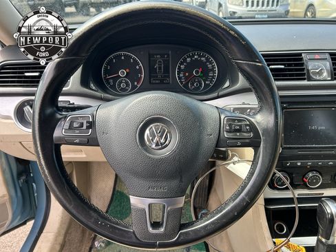 Used 2013 Volkswagen Passat 2.5 SE FWD image 9