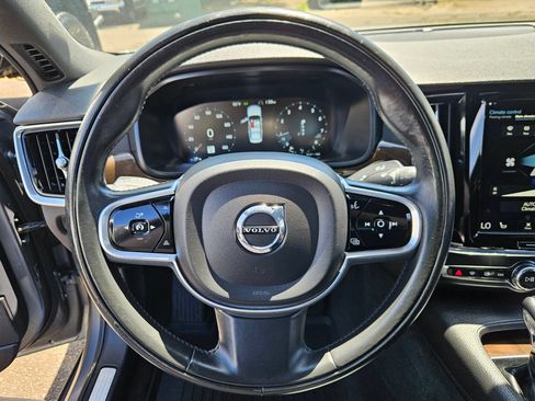Used 2018 Volvo S90 T5 Momentum w/ Convenience Package AWD/4WD image 14