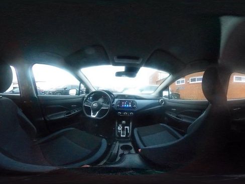 Used 2025 Nissan Versa SV FWD image 40