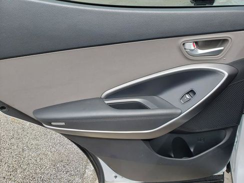 Used 2017 Hyundai Santa Fe Sport image 13