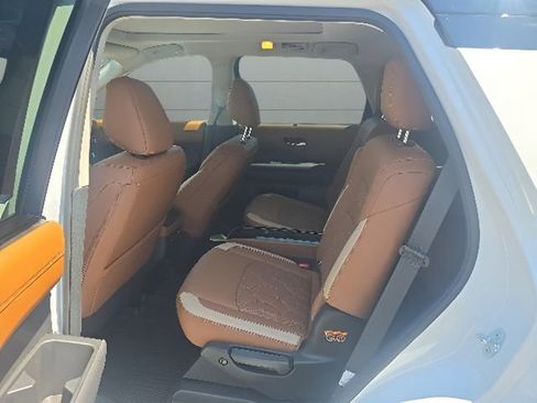 New 2026 Nissan Pathfinder Platinum AWD/4WD image 10