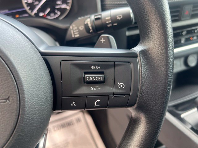 Used 2024 Nissan Rogue S AWD/4WD image 17