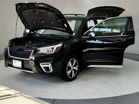Used 2020 Subaru Forester Touring image 11